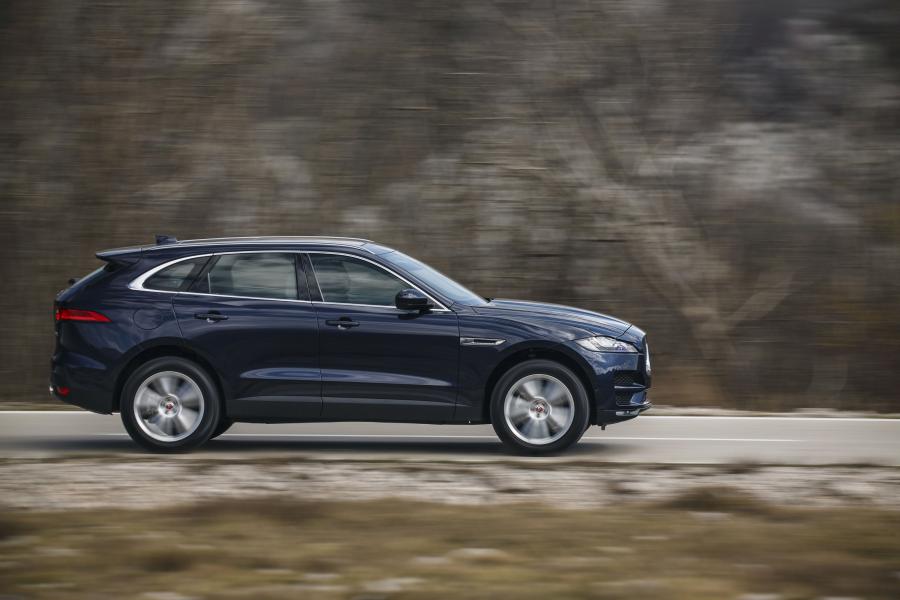  Jaguar F-Pace Portfolio 2016 года  (фото 5 из 31)